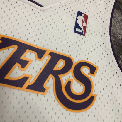M&N 03-04 Lakers SW White 8# Bryant