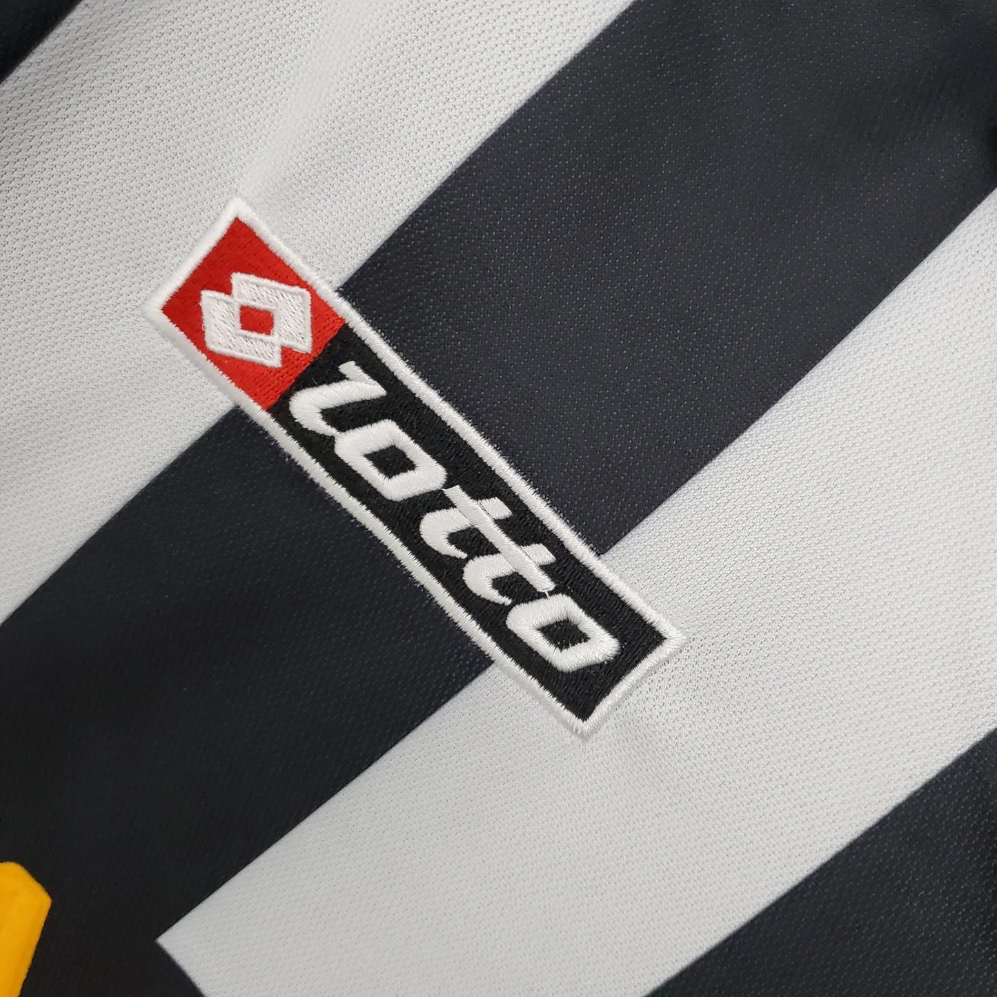 01-02 Juventus Home Retro Jersey