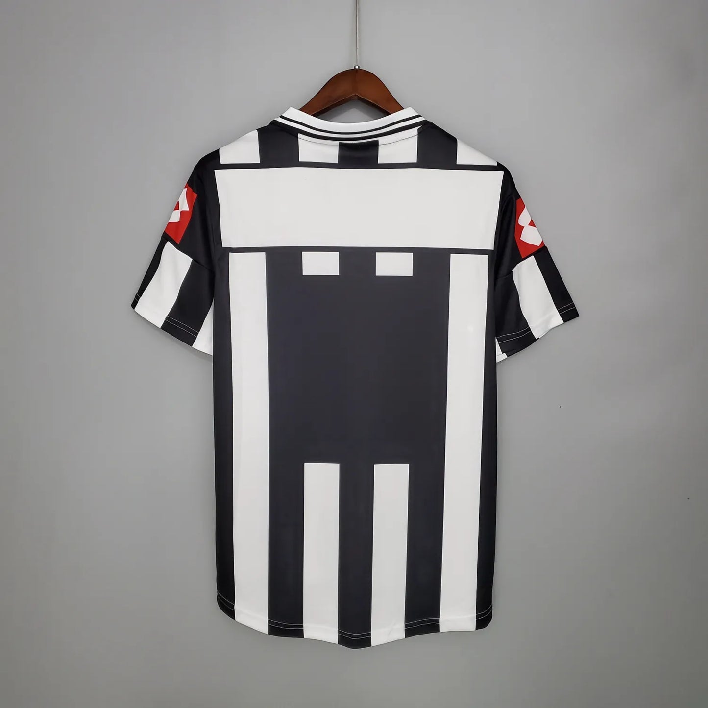 01-02 Juventus Home Retro Jersey